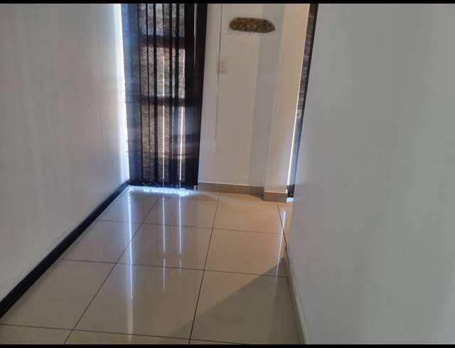 1.5 BEDROOM APARTMENT TO LET IN SOMERSET PARK